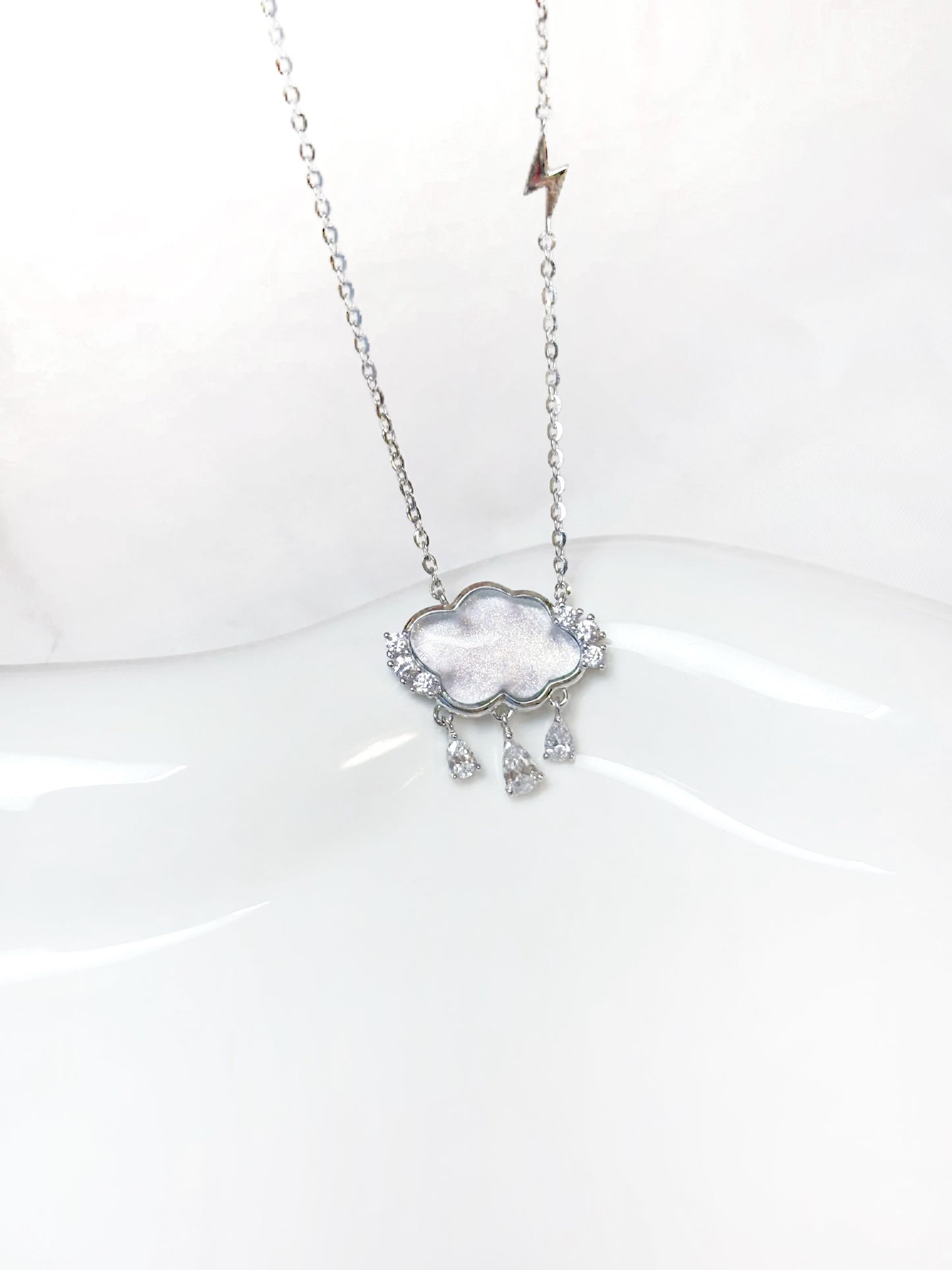 Wolkentraum Halskette – 925 Silber mit Perlmutt & Zirkonia